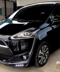 Alternative view of GT Bodykit for Toyota Sienta 2016-2017 (COLOR)