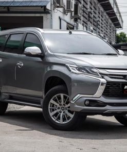 Alternative view of FD-2P Bodykit for Mitsubishi Pajero 2015-2018 (COLOR)