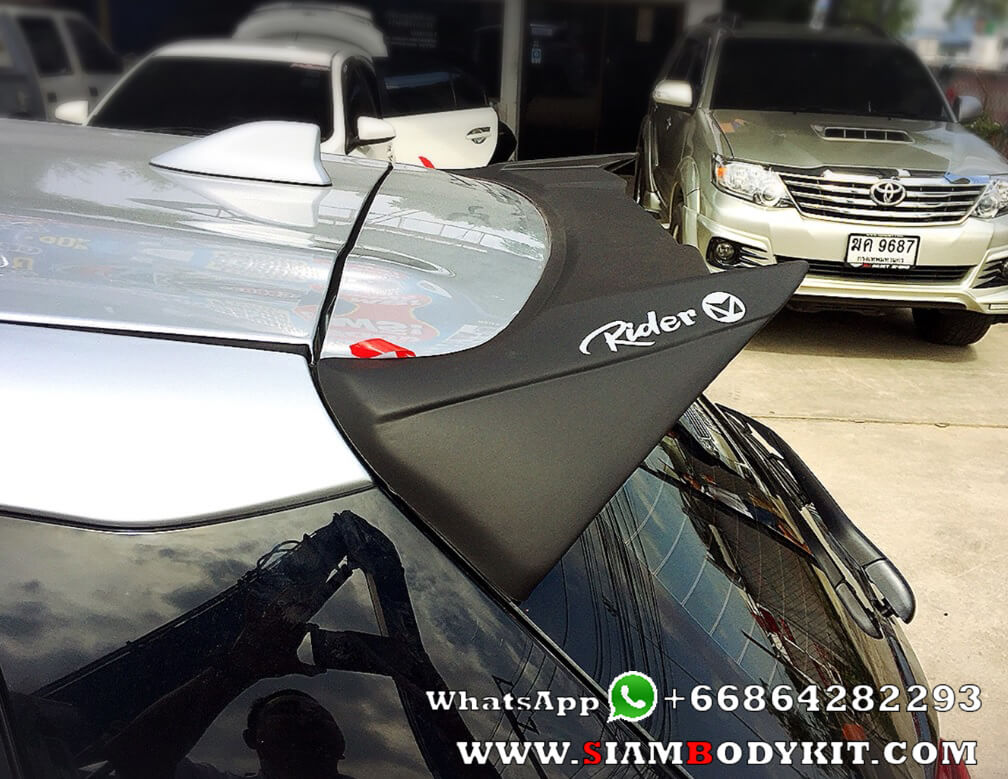 spoiler yaris 2019