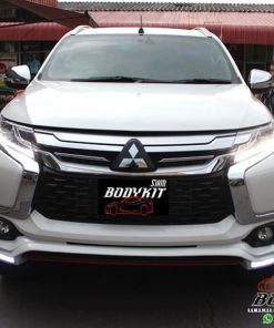 Alternative view of Strom Bodykit Plus Side Protector for Mitsubishi Pajero 2015-2018 (COLOR)