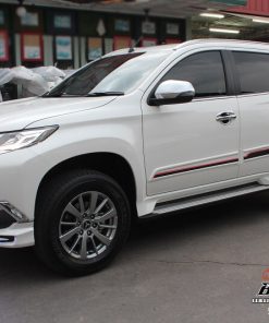 Strom Bodykit Plus Side Protector for Mitsubishi Pajero 2015-2018 (COLOR) - Image 4