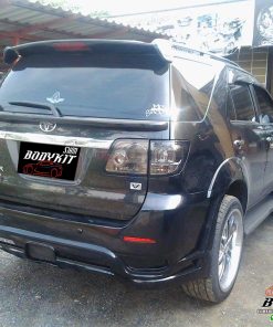 Bodykit for Toyota Fortuner 2004-2008 (RAW WORK) - Image 3