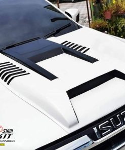 Alternative view of Hood scoop for Isuzu D-MAX 2020 (COLOR)