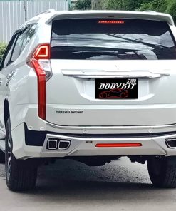 Icona (Set 2 pcs) Bodykit for Mitsubishi Pajero 2015-2018 (COLOR) - Image 5