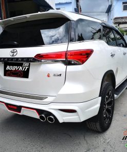 Alternative view of MD V2 Bodykit for Toyota Fortuner 2015-2019 (COLOR)