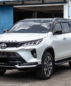 LGD-W Bodykit for Fortuner Legender (Glossy Black and Pearl White) - Image 5
