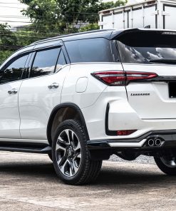 LGD-W Bodykit for Fortuner Legender (Glossy Black and Pearl White) - Image 4