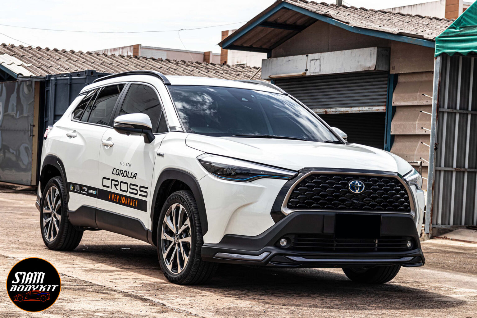 CRX Bodykit for Toyota Corolla CROSS (BLACK COLOR WITH MIDNIGHT GREY LINE)