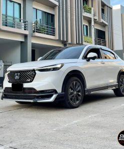 Alternative view of Verteq Bodykit for Honda HR-V 2022-2023 (Glossy black with silver bronze line)