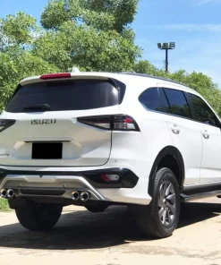Alternative view of HERITAGE Bodykit for Isuzu MU-X 2020-2024 (COLOR)