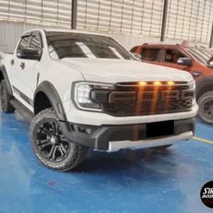 Raptor Style Bodykit for Ranger Next Gen (Matte Black with silver line)