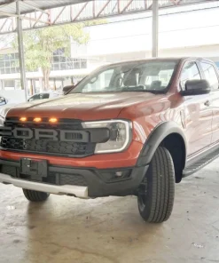 Alternative view of Raptor Style Bodykit for Ranger Next Gen (Matte Black with silver line)