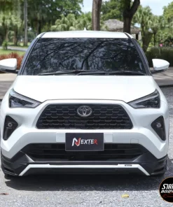 Alternative view of Nexter Bodykit for Yaris Cross (Matte Black with silver and red line)