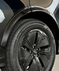 Macross V4 Bodykit for JAECOO J5 (BLACK WITH SILVER LINE COLOR) - Image 8