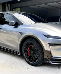 Zad Bodykit for Tesla Model Y 2025-2026 (GLOSSY BLACK COLOR) - Image 3